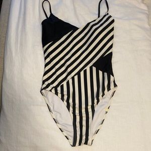 Summersalt The Marina sz 4